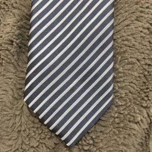 Grey striped skinny tie